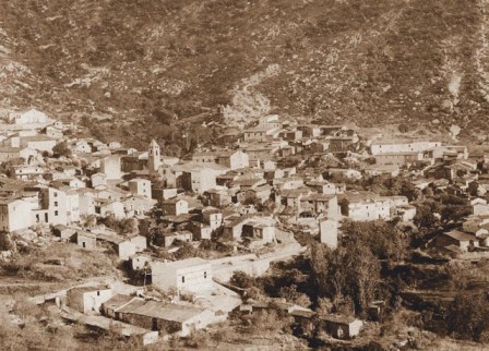 Panorama di Olzai, ante 1911 (foto Marchi - archivio associazione Kérylos)